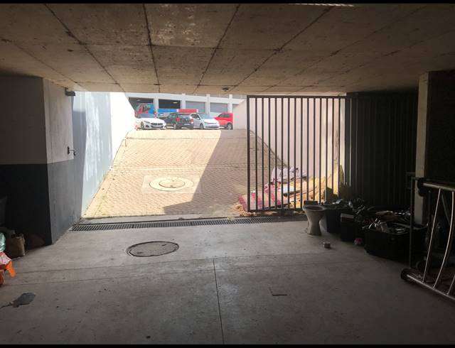 705M² WAREHOUSE SOLD IN RIVERHORSE VALLEY